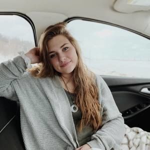 Meet your Posher, Alyssa